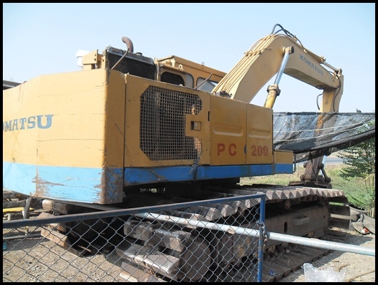 แมคโคร PC 200 รุ่น 2 สภาพสวยๆ ราคาจิ๊บๆ