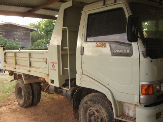 ขายรถ 6 ล้อ HINO ดรั๊ม