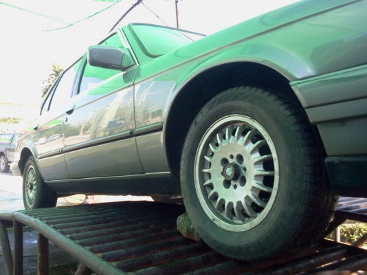 ขาย   BMW 316i ปี88  E30 รถสวย ลดราคา!!!!!  ขายได้ขายเลยคับ