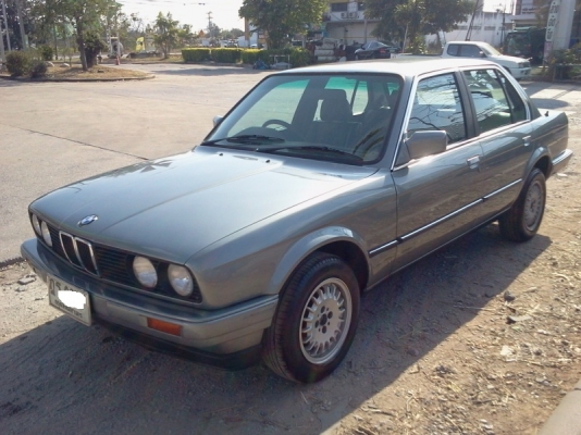 ขาย   BMW 316i ปี88  E30 รถสวย ลดราคา!!!!!  ขายได้ขายเลยคับ