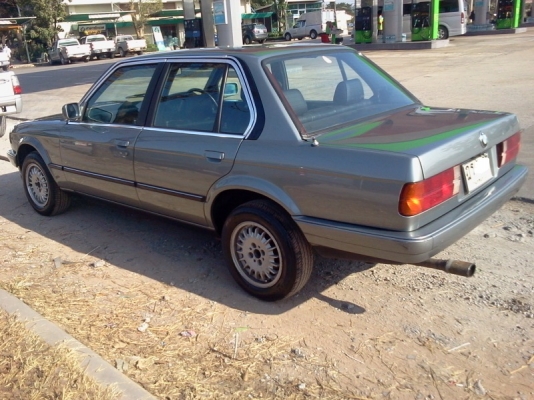 ขาย   BMW 316i ปี88  E30 รถสวย ลดราคา!!!!!  ขายได้ขายเลยคับ
