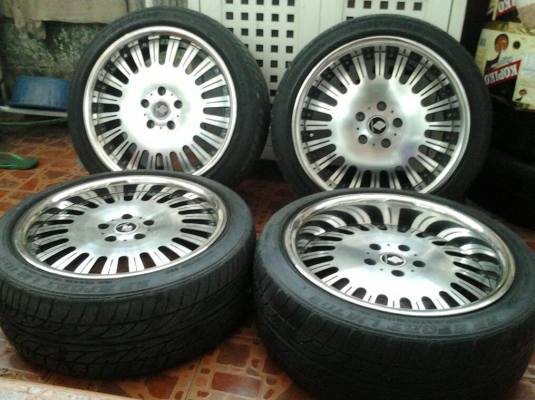 ขายแม็ก VIP 18นิ้วขอบเลส 5รู114+ยางDunlop สวยๆราคา 14,500 บ