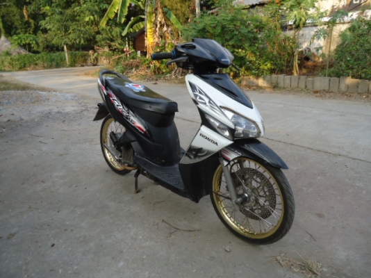 ขาย HONDA CLICK COMBI-BRAKE สภาพดี NO BOOK ราคา 7,000.- บาท ขาย HONDA CLICK COMBI-BRAKE สภาพดี NO BOOK ราคา 7,000.- บาท