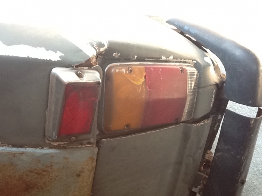 ขายด่วนขายจริง โตโยต้า HIACE  รุ่นแรก rh11. สนใจโทร 0822999887 เอก สุ๑๐๐๐