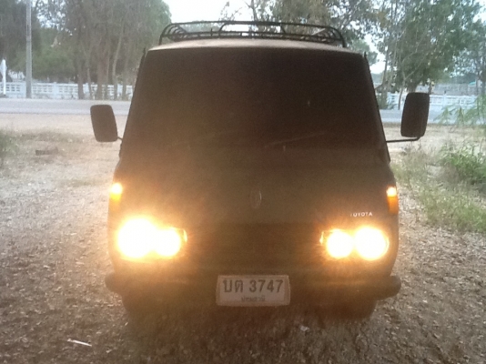 ขายด่วนขายจริง โตโยต้า HIACE  รุ่นแรก rh11. สนใจโทร 0822999887 เอก สุ๑๐๐๐