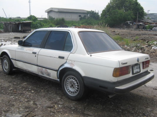 ขายbmw e30 4d ติคlpgยังไม่ลงเล่มราคา42,000บ.