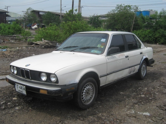 ขายbmw e30 4d ติคlpgยังไม่ลงเล่มราคา42,000บ.