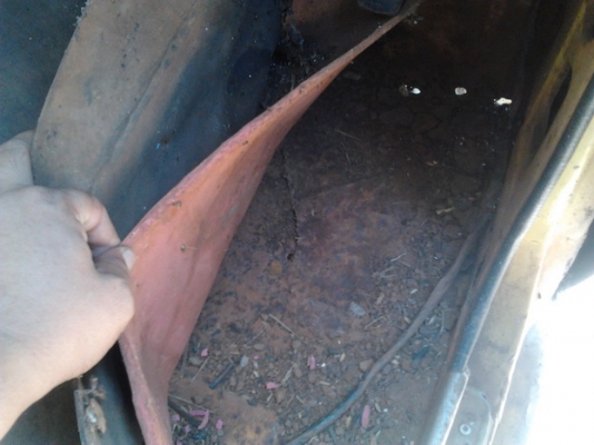 ***ขายแล้วครับขอบคุณ Truck2hand ขาย กระบะตอนเดียว **ช้างเหยียบ 4 ขอ ไฟตั้ง หน้าแว่น "ทวด"NAVARA!! กระบะคลาสสิค วางเครื่อง ISUZU 2000 ดีเซล แห้ง (ลงเล่ม)คัสซีดี หัวเก๋งไม่ผุ ไม่มีแบต กระบะผุบ้าง กระจกมือหมุนใช้ได้ปกติ ขายตามสภาพ พร้อมต้อนรับนักปั