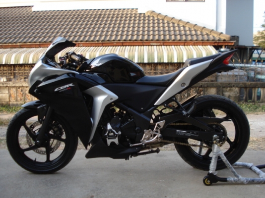 HONDA CBR 250 CC รถปี 54 เครื่องเดิมๆสีสันสวยงาม