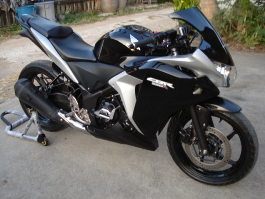 HONDA CBR 250 CC รถปี 54 เครื่องเดิมๆสีสันสวยงาม