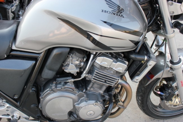 ขาย HONDA CB400 ปี94 ไมล์3ลูก ทะเบียนโอน พร้อมโอน ขาย HONDA CB400 ปี94 ไมล์3ลูก ทะเบียนโอน พร้อมโอน