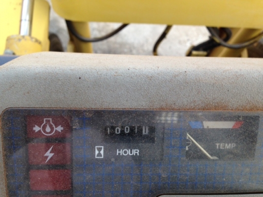 ขาย รถฟอร์คลิฟต์ Komatsu 2 ตัน รุ่น11 เบนซิน เสาสูง 4 เมตร งากระดกได้