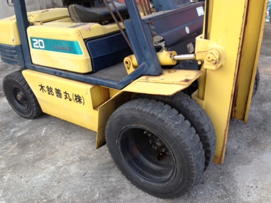 ขาย รถฟอร์คลิฟต์ Komatsu 2 ตัน รุ่น11 เบนซิน เสาสูง 4 เมตร งากระดกได้