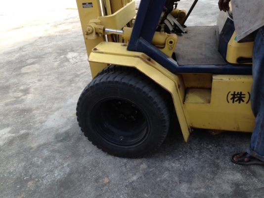 ขาย รถฟอร์คลิฟต์ Komatsu 2 ตัน รุ่น11 เบนซิน เสาสูง 4 เมตร งากระดกได้