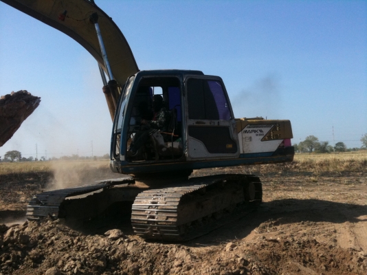 ขายkobelco  sk200 3 สภาพพร้อมใช้