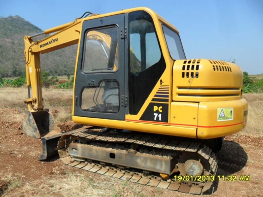 Komatsu PC71-7