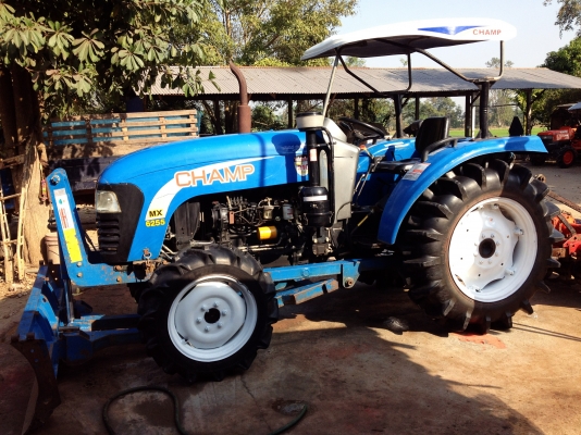 ขายด่วรรถไถแชมป์MX6255รุ่มใหม่พร้อทอุปกรณ์ใบมีดดันดินหน้าและโลเตอร์ลี่