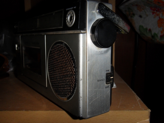 ขายวิทยุSANYOโบราณ ใช้งานได้ สภาพสมบูณร์แบบ และอื่นๆอีก