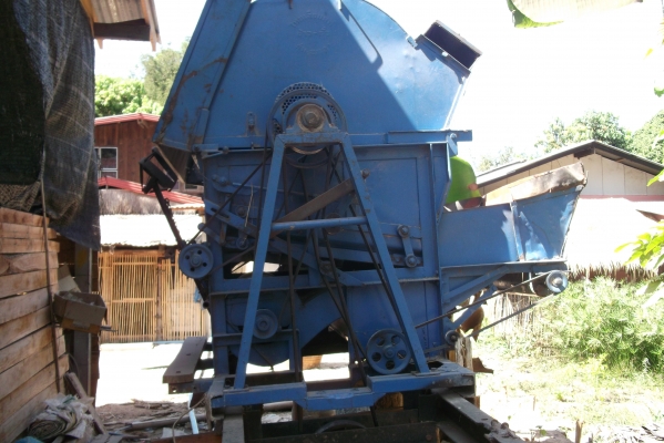 ไทยเส็งยนต์  ตู้นวดติดรถไถ  รุ่นข้าวถั่ว 5ฟุต