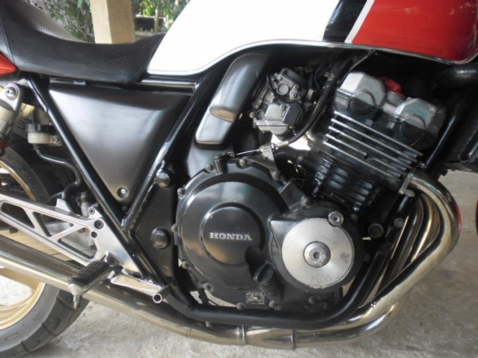 ขายSF400ปี93สภาพดีiv. 65000เจ้าของรักมากติดต่อ0821872521 ขายSF400ปี93สภาพดีiv. 65000เจ้าของรักมากติดต่อ0821872521