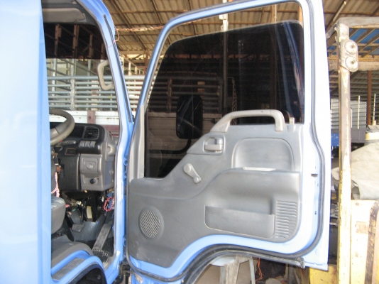 ขาย 6 ล้อดัมพ์ อีซูซุ NKR 130 แรง ปี 2002 สภาพสวย เครื่องแน่น คัสซีดี สนใจชมรถก่อนได้ครับ