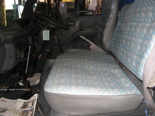 ขาย 6 ล้อดัมพ์ อีซูซุ NKR 130 แรง ปี 2002 สภาพสวย เครื่องแน่น คัสซีดี สนใจชมรถก่อนได้ครับ