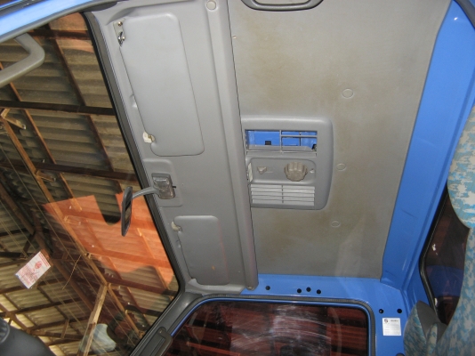 ขาย 6 ล้อดัมพ์ อีซูซุ NKR 130 แรง ปี 2002 สภาพสวย เครื่องแน่น คัสซีดี สนใจชมรถก่อนได้ครับ