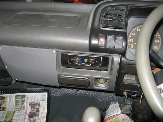 ขาย 6 ล้อดัมพ์ อีซูซุ NKR 130 แรง ปี 2002 สภาพสวย เครื่องแน่น คัสซีดี สนใจชมรถก่อนได้ครับ