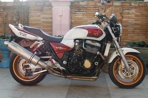 << ขายแล้วคับ >> CB1300 ทะเบียนตอง 444 สวยๆๆ ทะเบียน ภาษี พรบ ไม่ขาดต่อ ของแต่งเพียบ