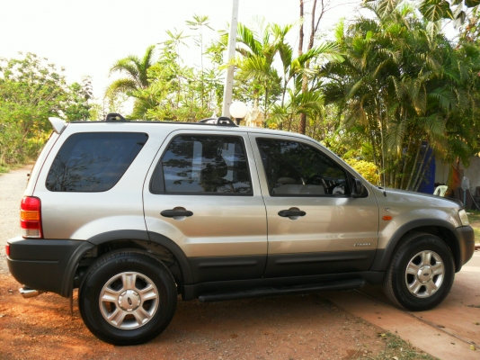 ขาย FORD ESCAPE 3.0 XLT ตัวท็อป สภาพสวยๆ ขาย FORD ESCAPE 3.0 XLT ตัวท็อป สภาพสวยๆ