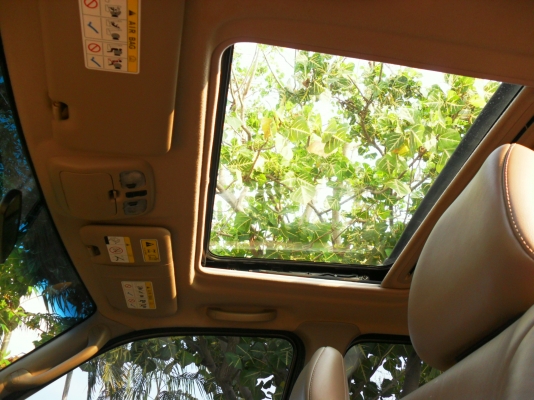 ขาย FORD ESCAPE 3.0 XLT ตัวท็อป สภาพสวยๆ ขาย FORD ESCAPE 3.0 XLT ตัวท็อป สภาพสวยๆ