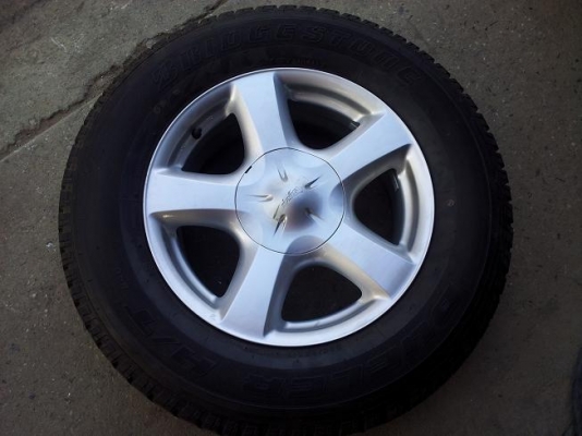 แม็กซ์พร้อมยางขอบ 17, Isuzu All New 4x4 ป้ายแดง (26,00 Bht)