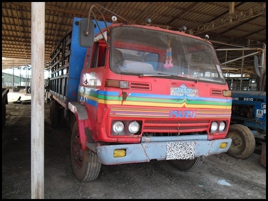 หกล้อ JCM เครื่องดี สภาพสวยๆ