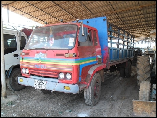 หกล้อ JCM เครื่องดี สภาพสวยๆ