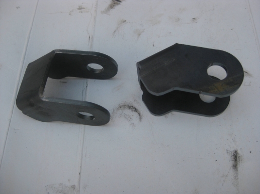 ขาย หูโช๊คล่าง สำหรับรถยกสูง วางคานแข็ง