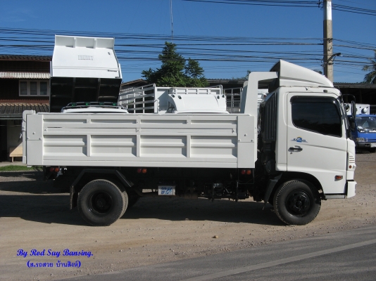 ขาย 6 ล้อ ฮีโน่เมก้าดัมพ์ 150 แรง  4 ม. ปี 2004 สภาพดี เครื่องแน่น คัสซีสวย พร้อมใช้งาน ชมรถก่อนได้ครับ สนใจติดต่อได้ที่  081-9425443