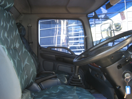 ขาย 6 ล้อ ฮีโน่เมก้าดัมพ์ 150 แรง  4 ม. ปี 2004 สภาพดี เครื่องแน่น คัสซีสวย พร้อมใช้งาน ชมรถก่อนได้ครับ สนใจติดต่อได้ที่  081-9425443