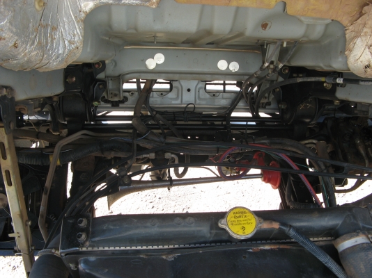 ขาย 6 ล้อ ฮีโน่เมก้าดัมพ์ 150 แรง  4 ม. ปี 2004 สภาพดี เครื่องแน่น คัสซีสวย พร้อมใช้งาน ชมรถก่อนได้ครับ สนใจติดต่อได้ที่  081-9425443