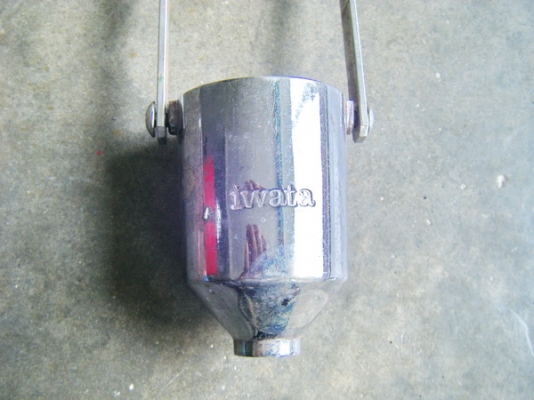ขาย –เครื่องพ่นสีแรงดันสูง อีวาต้า IWATA Airless Spray Unit รุ่น ALS-332 เครื่องพ่นสีแรงดันสูงพร้อมปืนฉีดสี สายพ่นสีสี ถ้วยตวงสี ฉีดสีได้ครั่งละ20ลิตร บรรจุกถังขนาด43ลิตร สินค้าหายากมากในตลาดมือสอง ขาย –เครื่องพ่นสีแรงดันสูง อีวาต้า IWATA Airless Spray Unit รุ่น ALS-332 เครื่องพ่นสีแรงดันสูงพร้อมปืนฉีดสี สายพ่นสีสี ถ้วยตวงสี ฉีดสีได้ครั่งละ20ลิตร บรรจุกถังขนาด43ลิตร สินค้าหายากมากในตลาดมือสอง