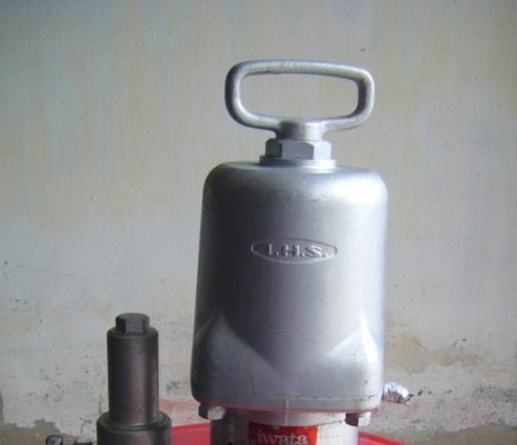 ขาย –เครื่องพ่นสีแรงดันสูง อีวาต้า IWATA Airless Spray Unit รุ่น ALS-332 เครื่องพ่นสีแรงดันสูงพร้อมปืนฉีดสี สายพ่นสีสี ถ้วยตวงสี ฉีดสีได้ครั่งละ20ลิตร บรรจุกถังขนาด43ลิตร สินค้าหายากมากในตลาดมือสอง ขาย –เครื่องพ่นสีแรงดันสูง อีวาต้า IWATA Airless Spray Unit รุ่น ALS-332 เครื่องพ่นสีแรงดันสูงพร้อมปืนฉีดสี สายพ่นสีสี ถ้วยตวงสี ฉีดสีได้ครั่งละ20ลิตร บรรจุกถังขนาด43ลิตร สินค้าหายากมากในตลาดมือสอง