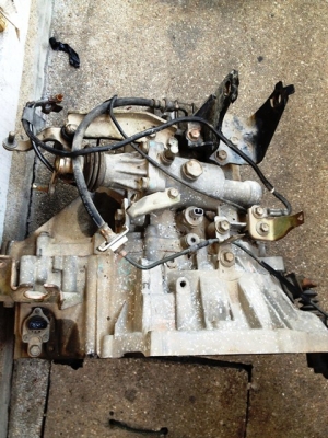 เกียร์กระปุก Toyata altis 2006