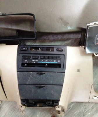 แผงคอนโซลหน้า+หน้าจอไมล์ Toyota Altis 2006