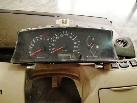 แผงคอนโซลหน้า+หน้าจอไมล์ Toyota Altis 2006