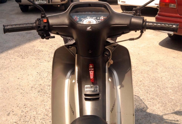 ขออนุญาติขาย HONDA WAVE 100S มือเดียว ปีล่าสุด สีเทาดำ ขออนุญาติขาย HONDA WAVE 100S มือเดียว ปีล่าสุด สีเทาดำ