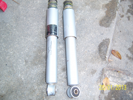 โช๊คอัฟกระบะ