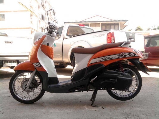 ขออนุญาติขาย Yamaha Fino 115 cc. สีส้มขาว ขออนุญาติขาย Yamaha Fino 115 cc. สีส้มขาว