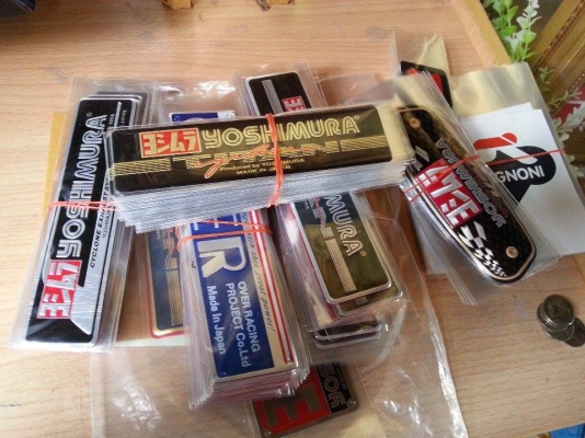 เพลทมีเนียม Yoshi,สติ๊กเกอร์ ติดท่อ Akrapovic