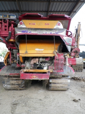 รถเกี่ยวข้าวศักพัฒนา KM50 ราคา สภาพ โดนๆ