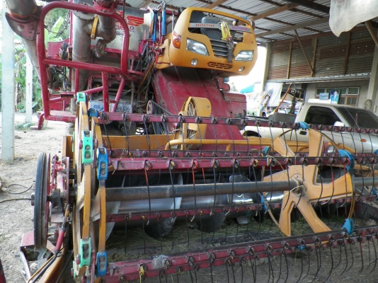 รถเกี่ยวข้าวศักพัฒนา KM50 ราคา สภาพ โดนๆ