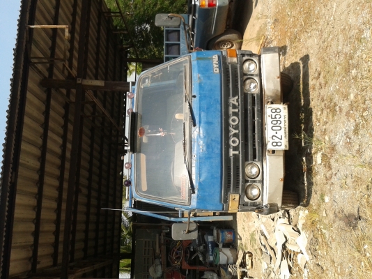 ขายรถบรรทก 6 ล้อ Toyota รุ่น Dyna